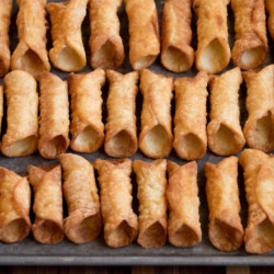 Cannolo grande al pistacchio, 100 pezzi | Dolci